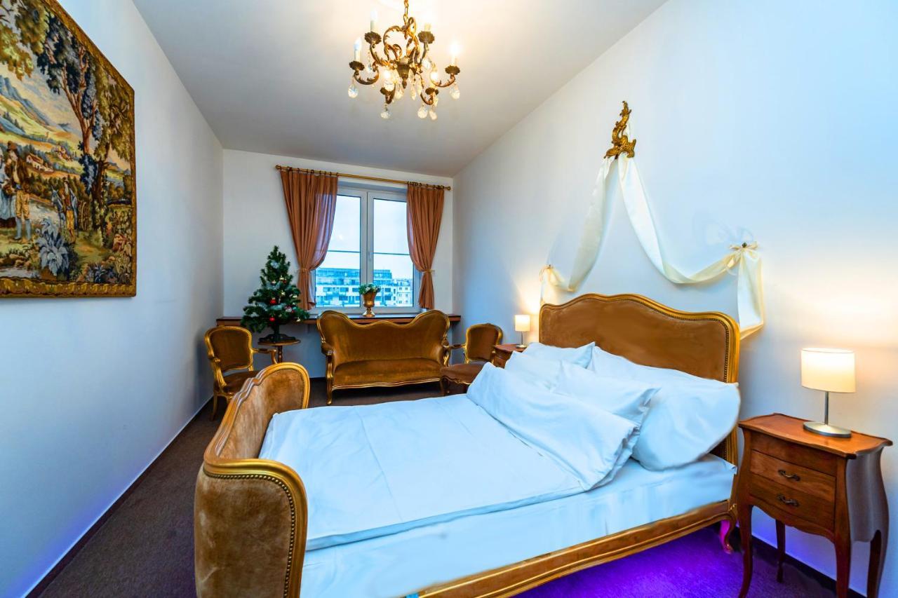 Апартаменти Bank Invest Apartmens - Old Town Прага Екстер'єр фото
