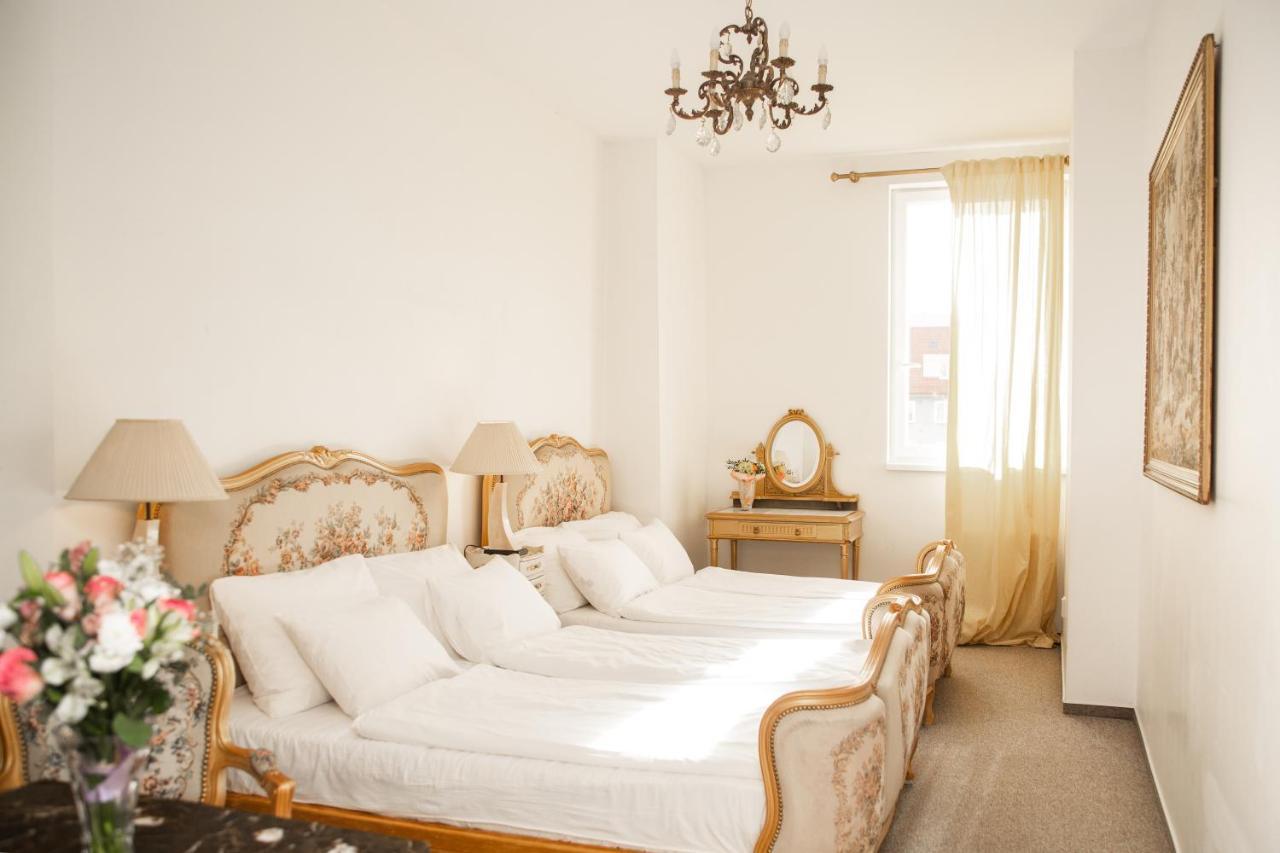 Апартаменти Bank Invest Apartmens - Old Town Прага Екстер'єр фото