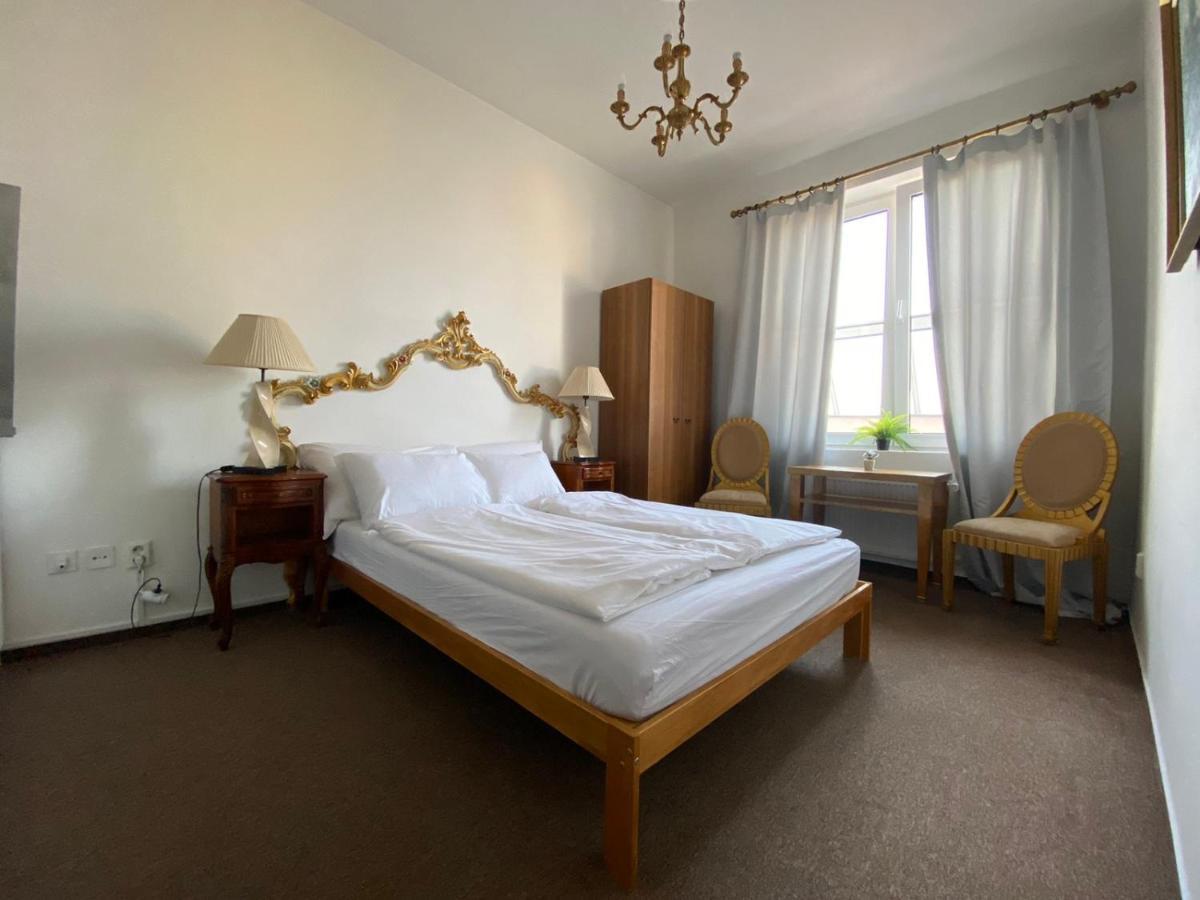 Апартаменти Bank Invest Apartmens - Old Town Прага Екстер'єр фото