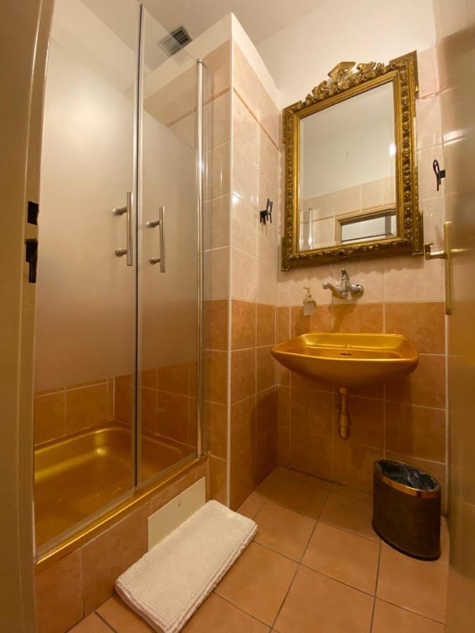 Апартаменти Bank Invest Apartmens - Old Town Прага Екстер'єр фото